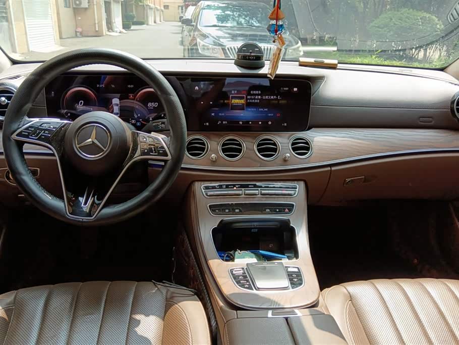 Mercedes-Benz E-class Mercedes-Benz E-class