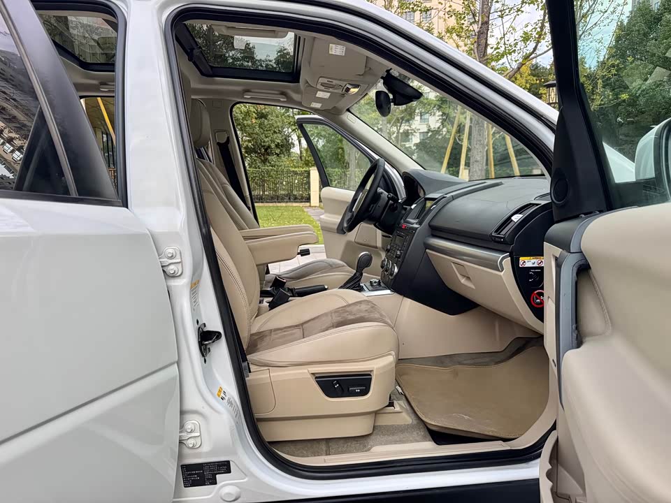 Land Rover Freelander 2