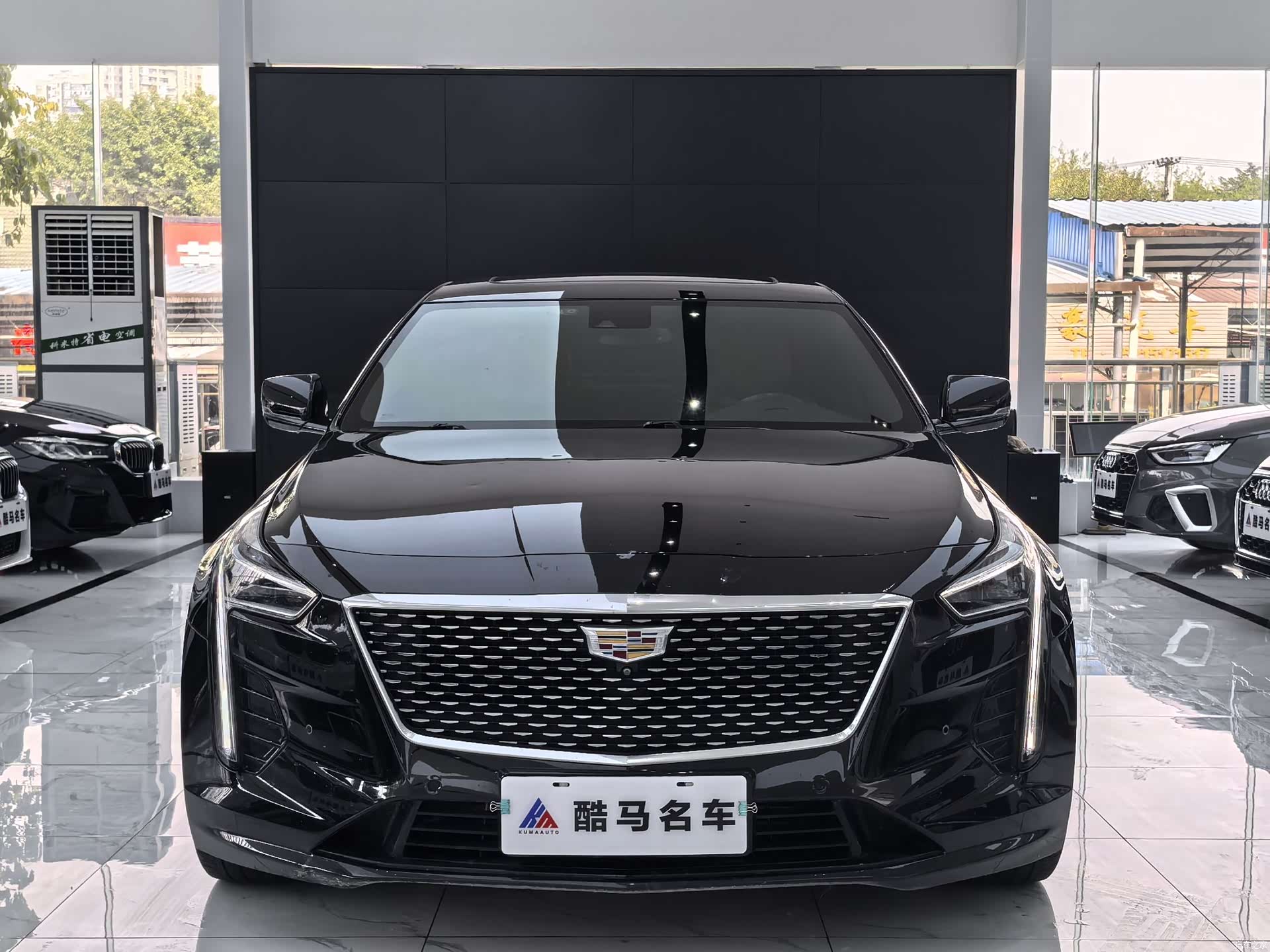 Cadillac CT6, 2023 2
