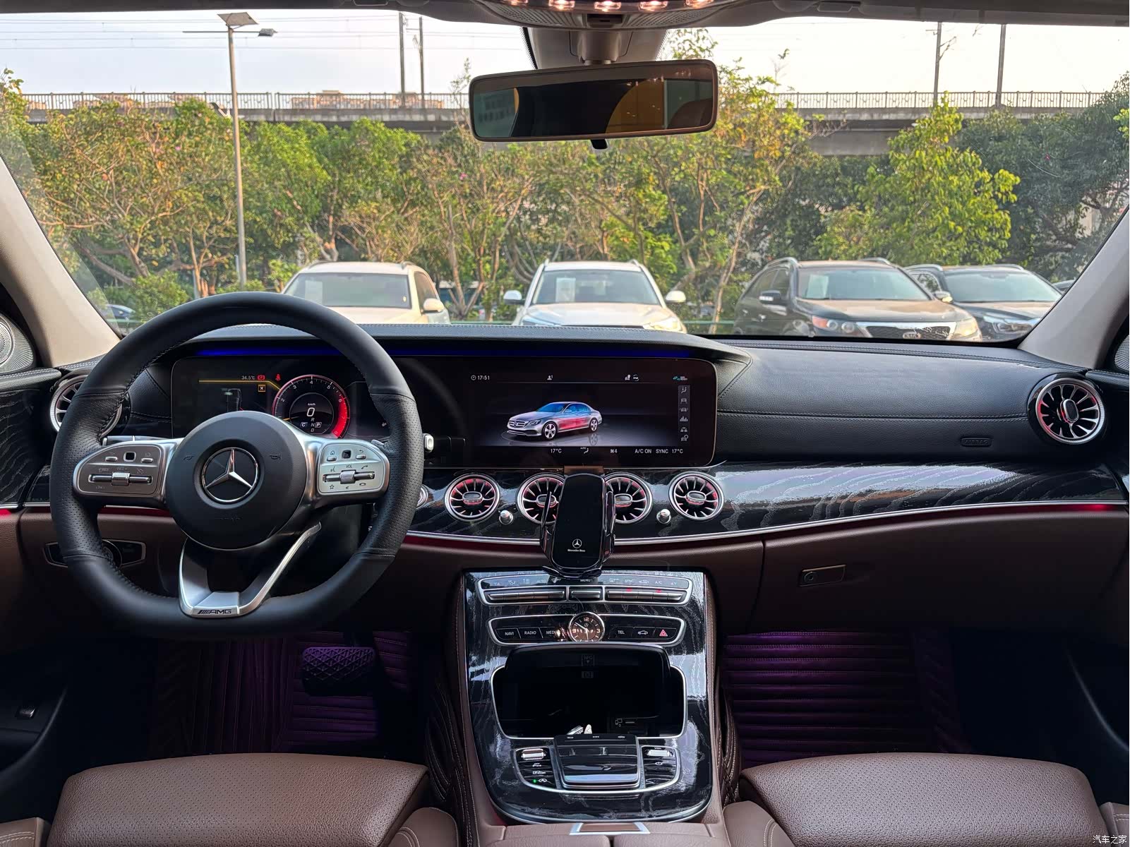 Mercedes-Benz E-Class, 2019 14