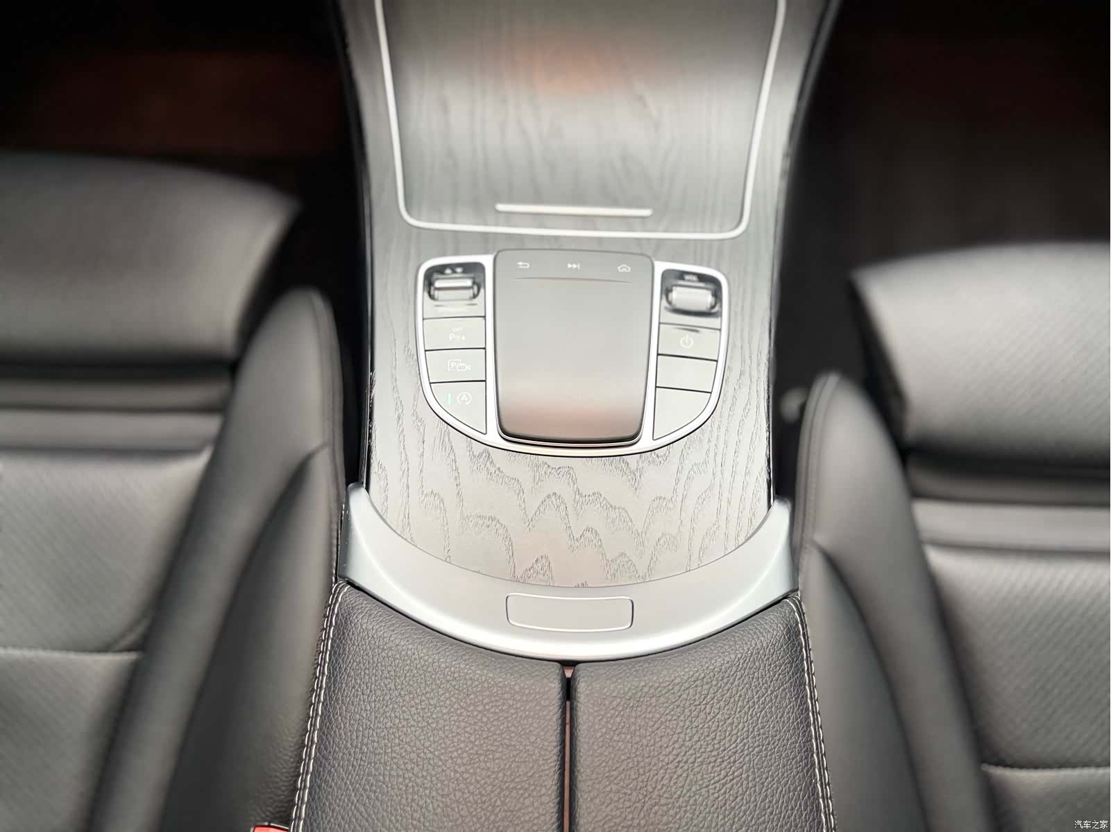 Mercedes-Benz C-Class, 2020 20