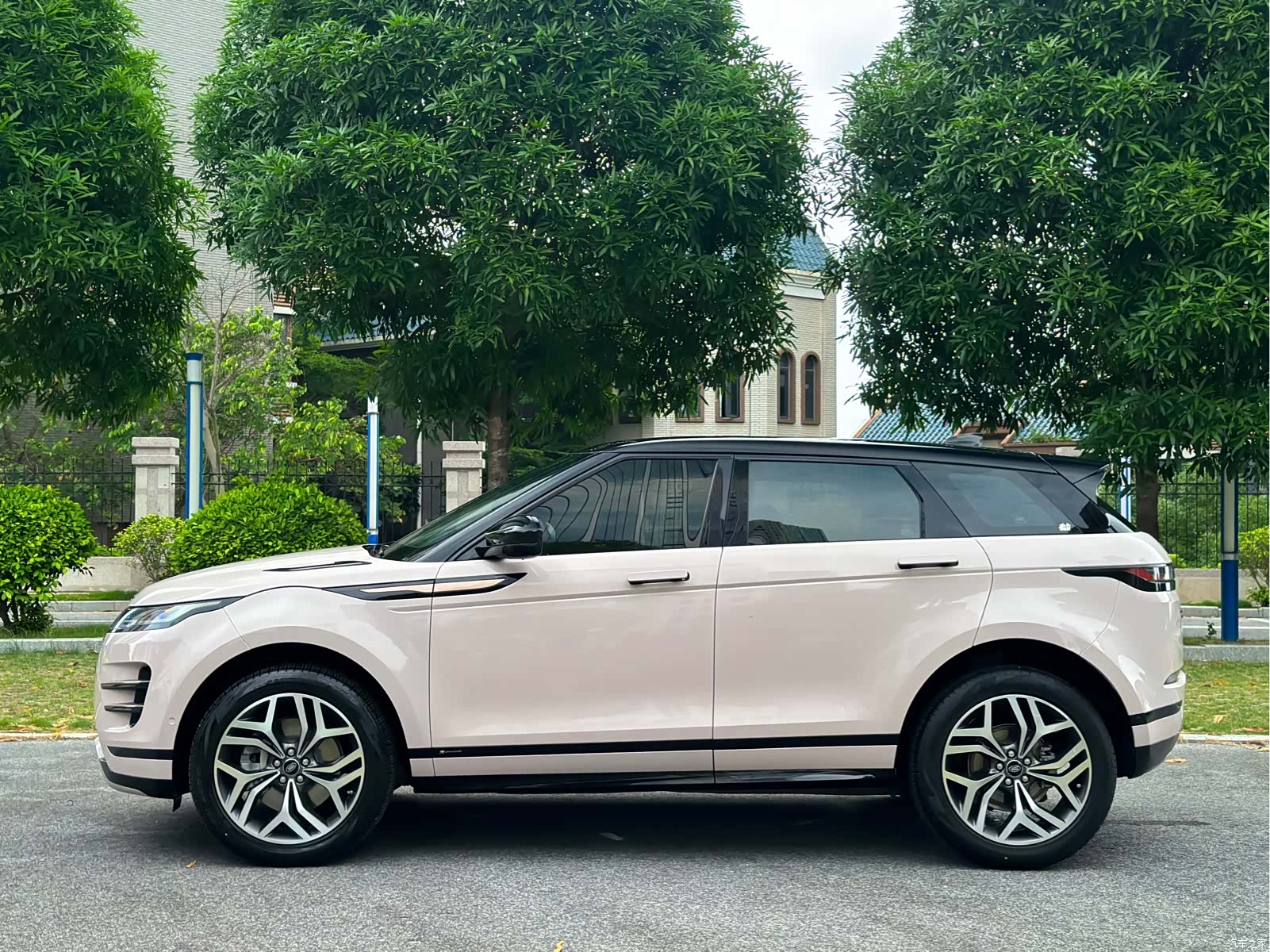 Land Rover Range Rover, 2020 4
