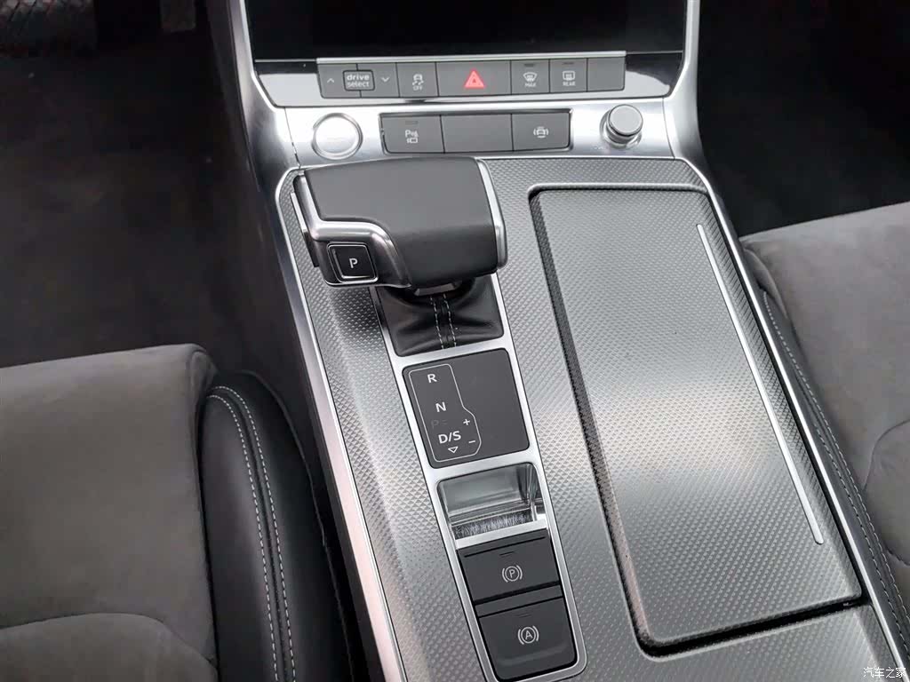 Audi A6L, 2020 13