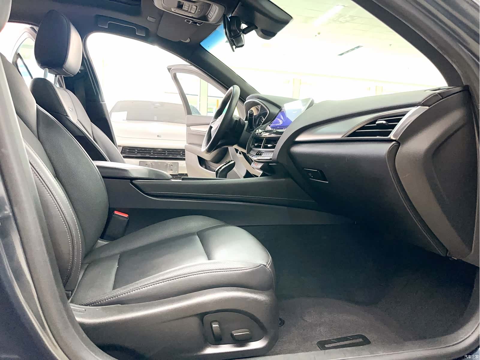 Cadillac CT5, 2021 10