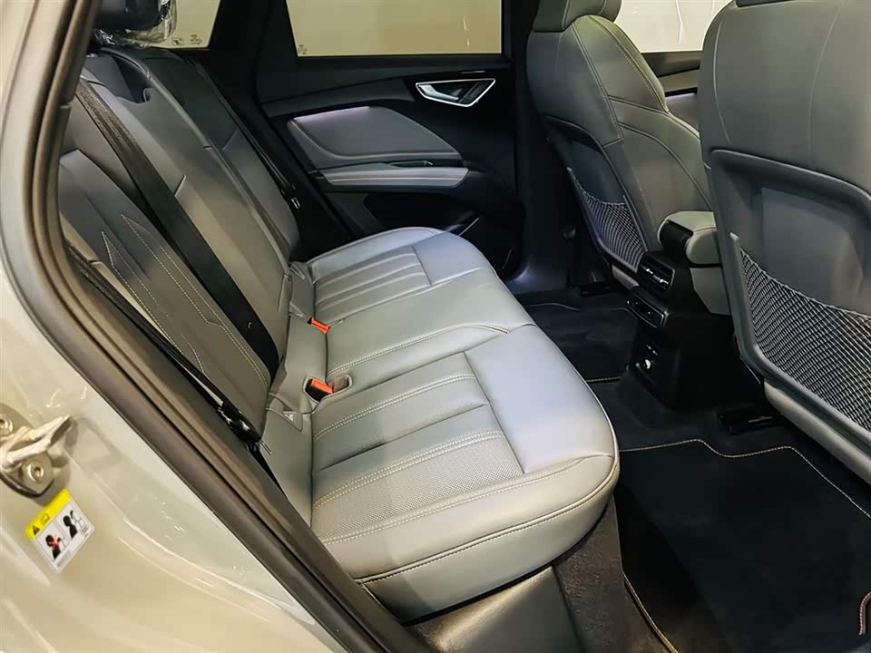 Audi Q4