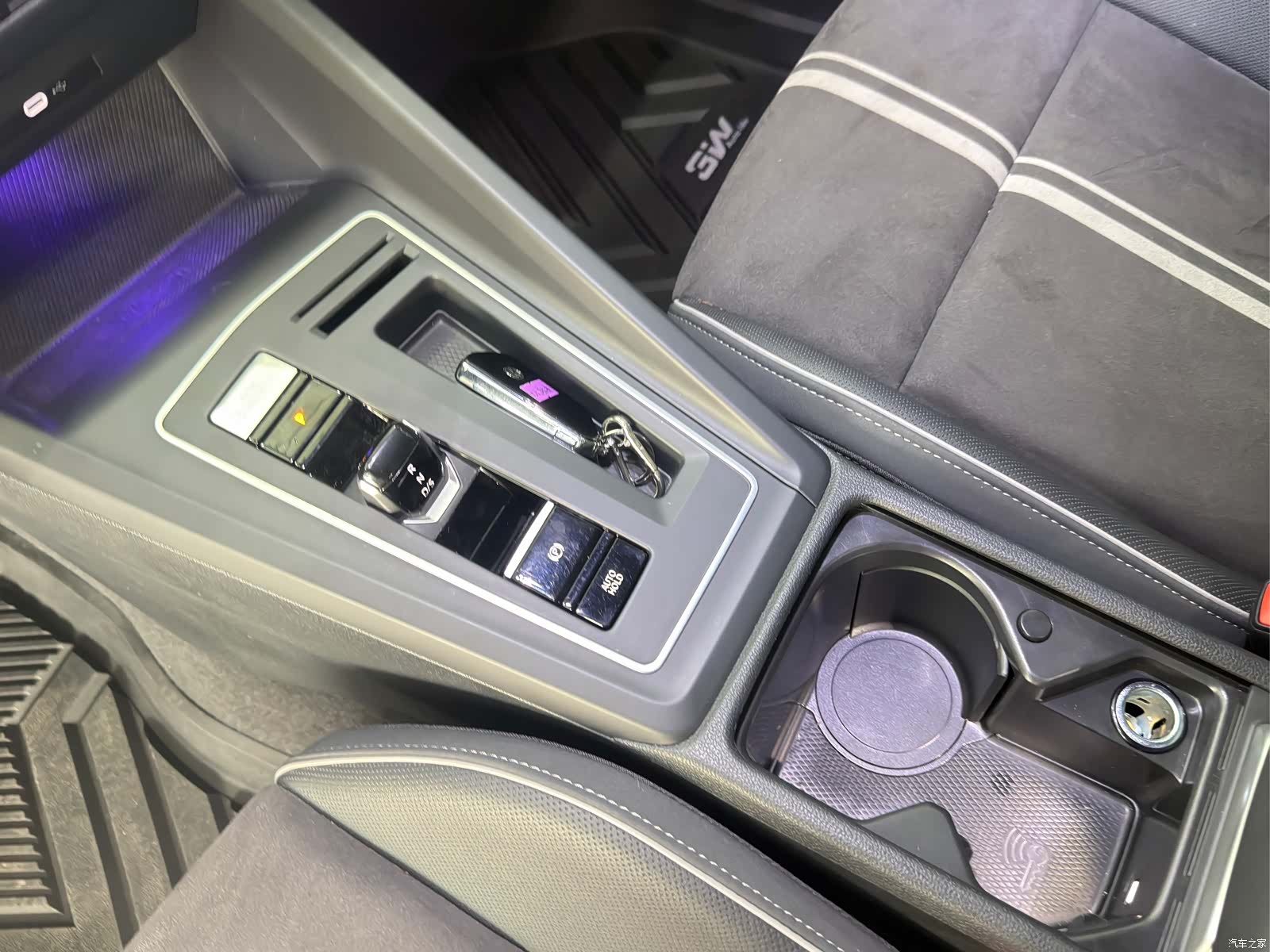 Volkswagen Golf, 2023 8