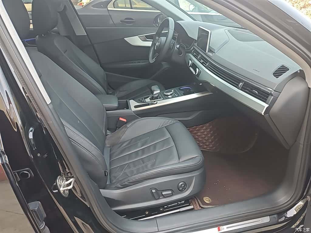 Audi A4L, 2020 25