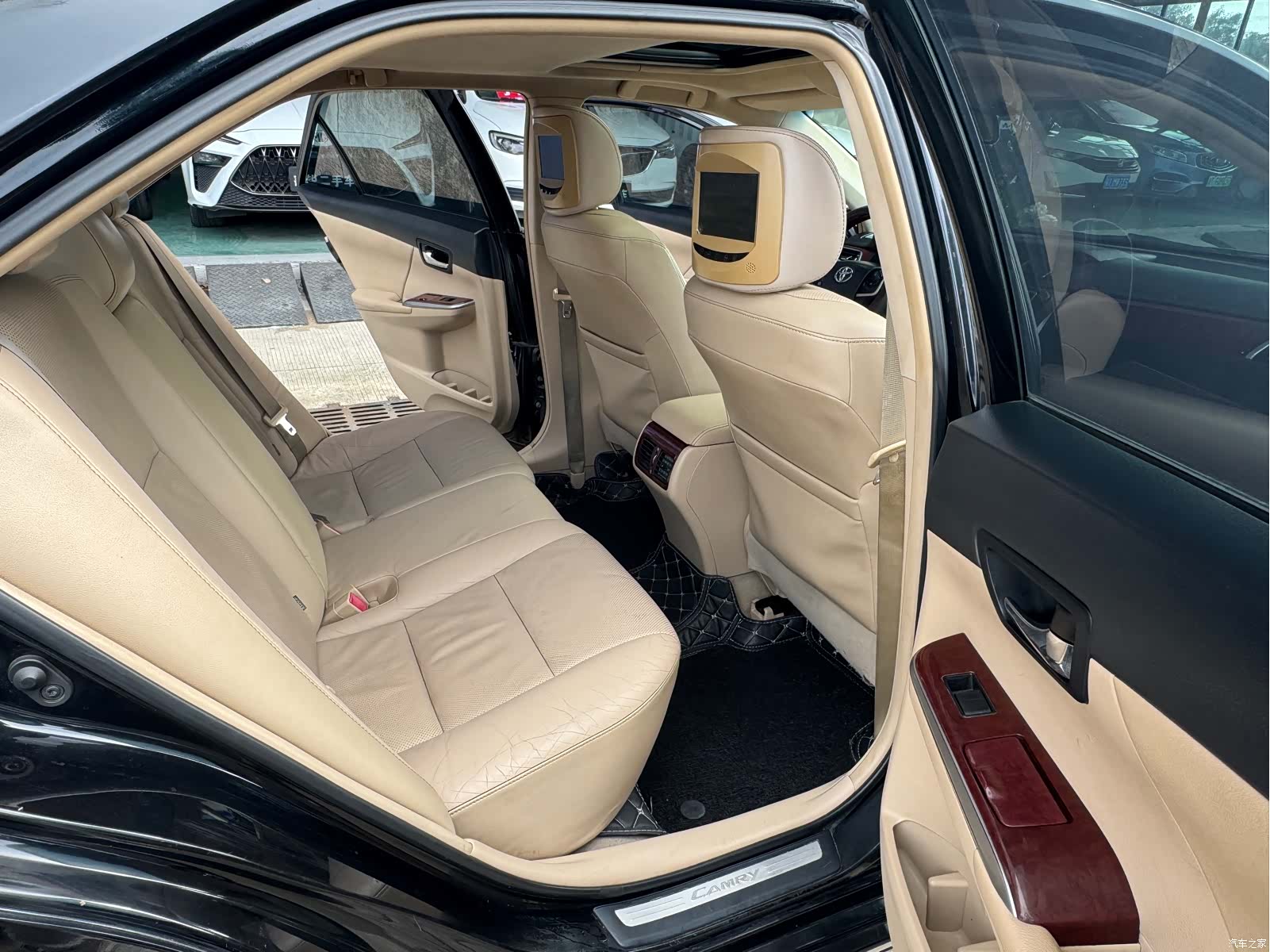 Toyota Camry, 2012 10