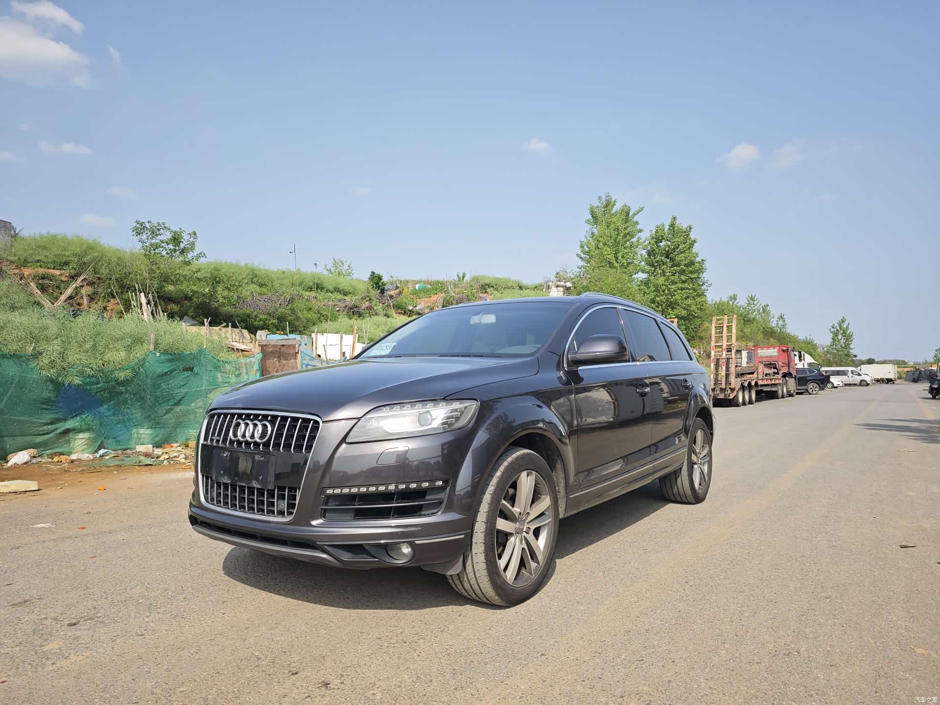 Audi Q7, 2011 1