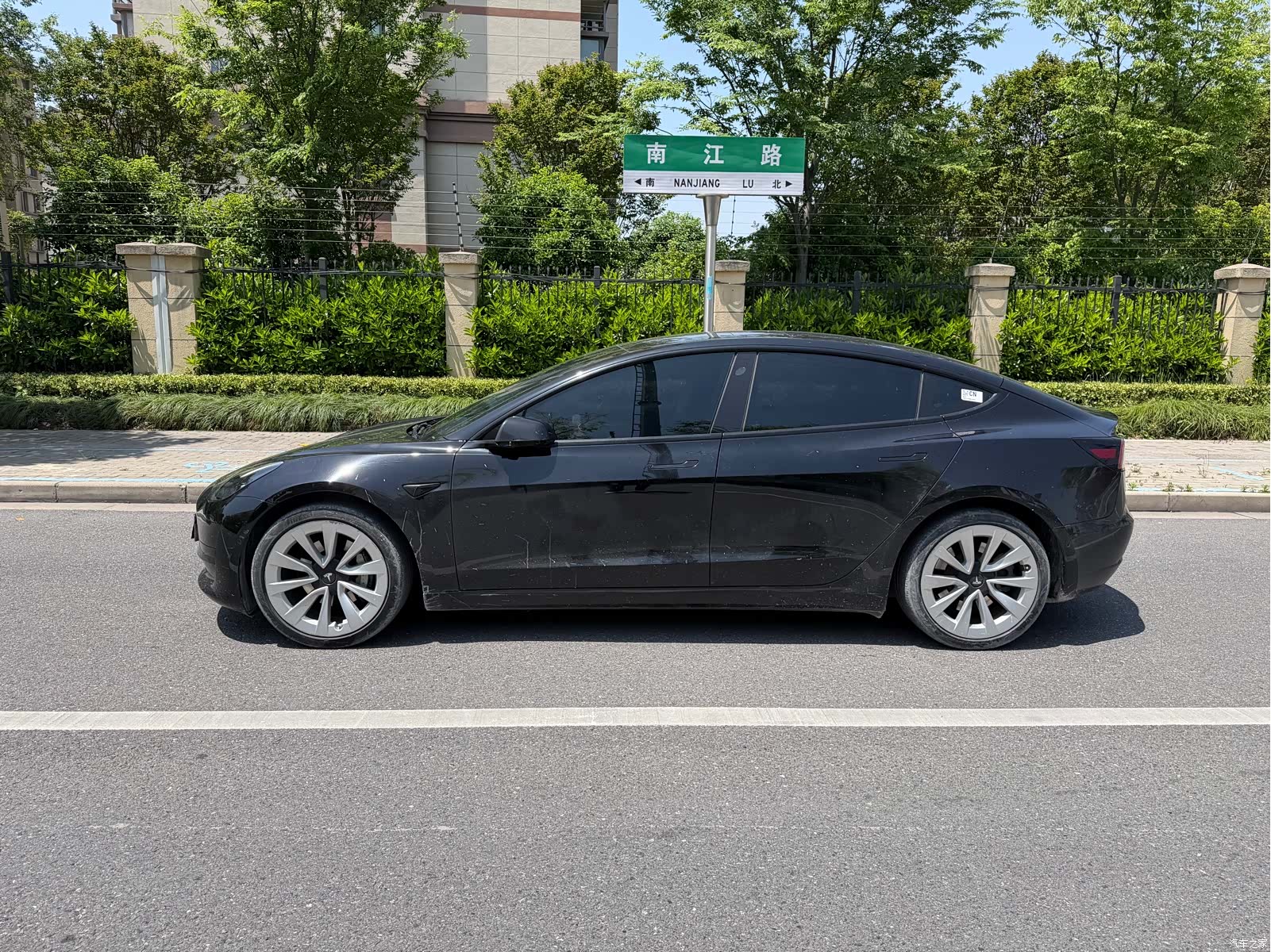 Tesla Model 3, 2022 все фото
