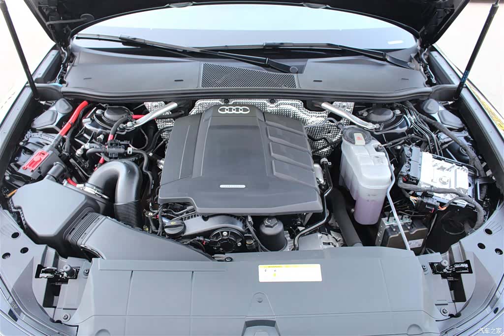 Audi A6L, 2021 9