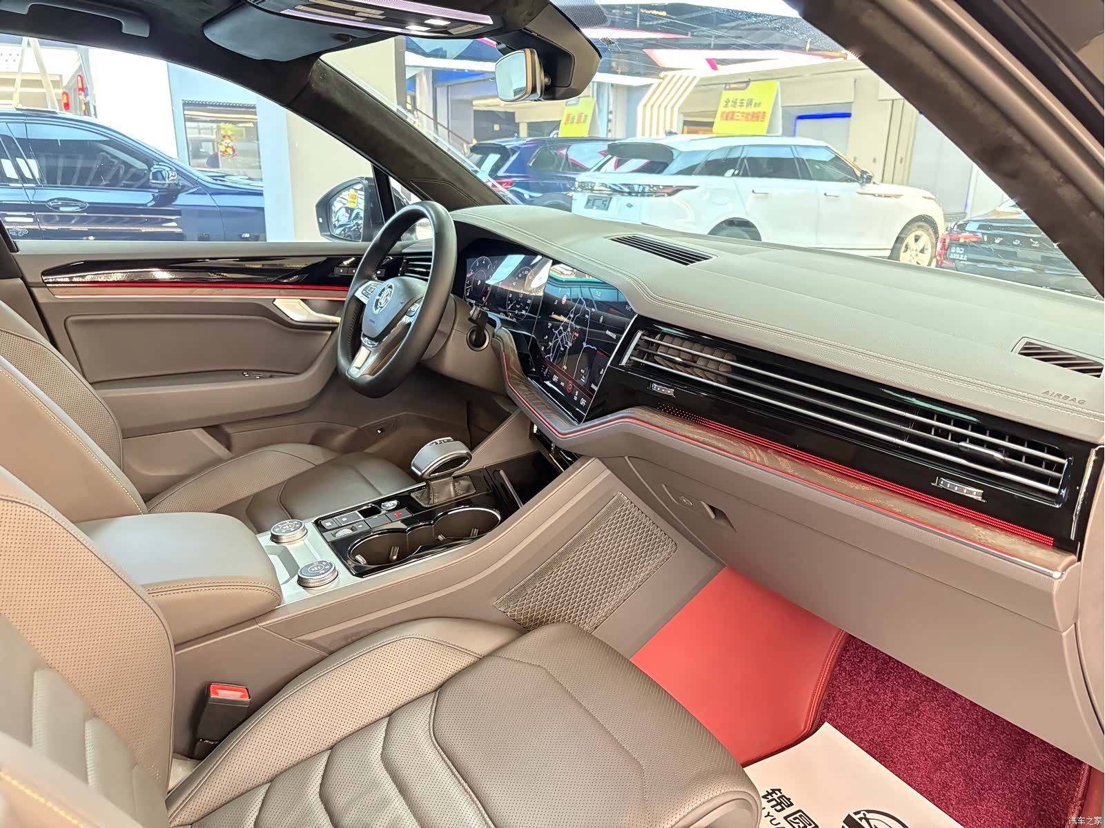 Volkswagen Touareg, 2020 16