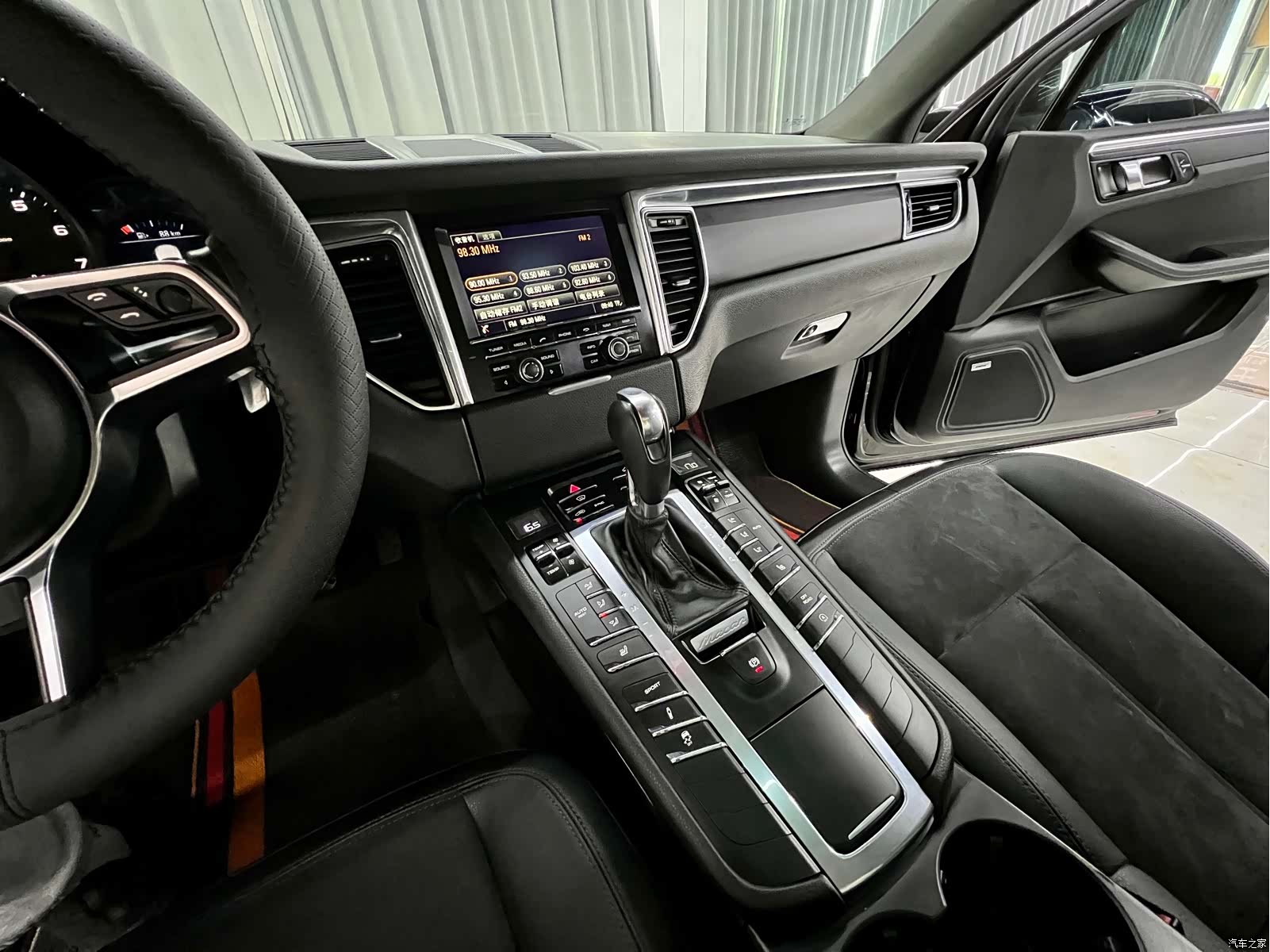 Porsche Macan, 2015 12