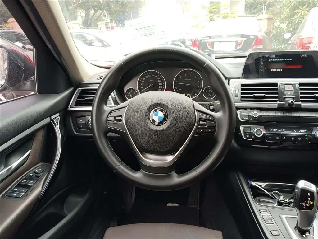 BMW 3 Series, 2018 7