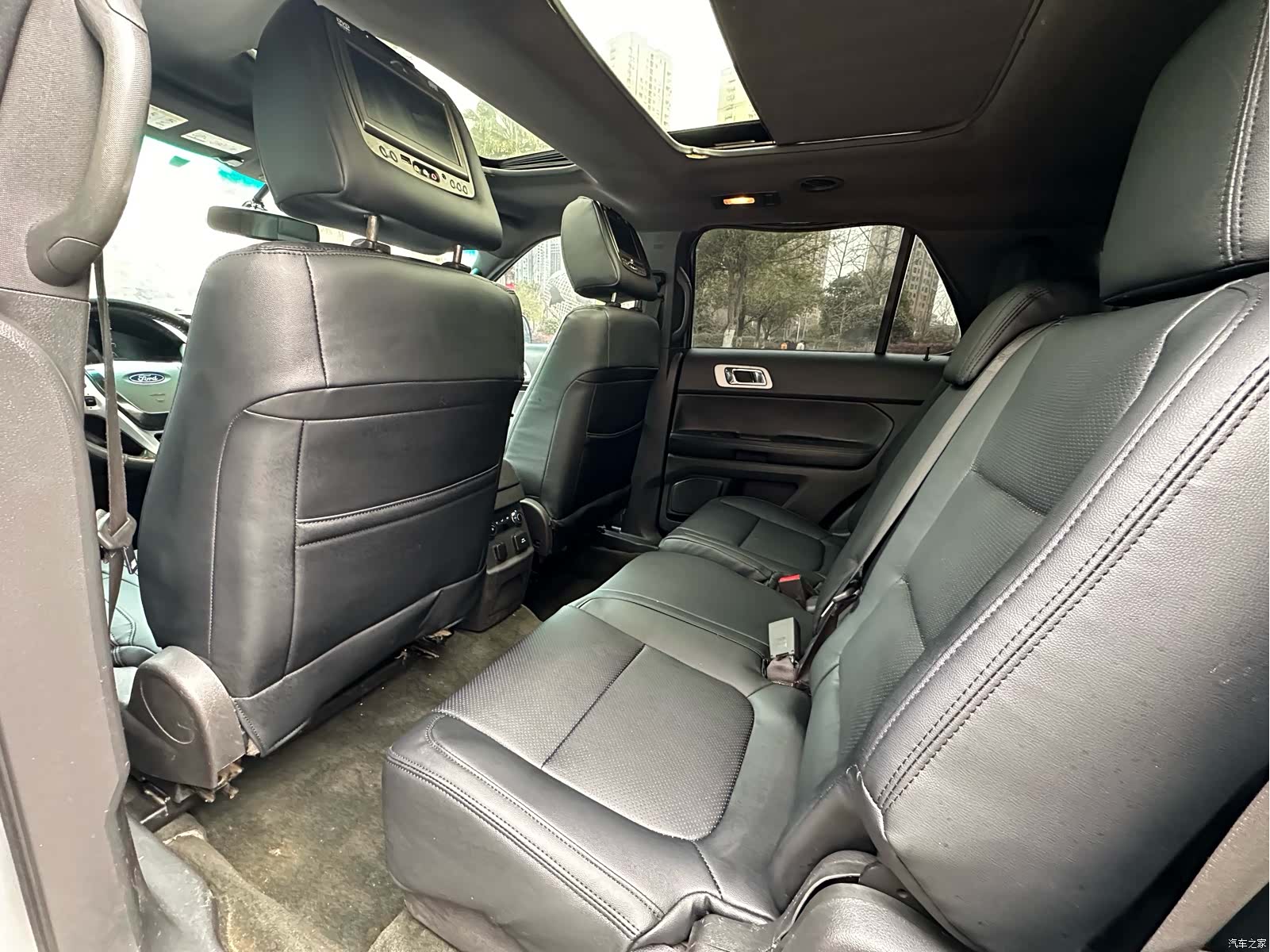 Ford Explorer, 2013 10