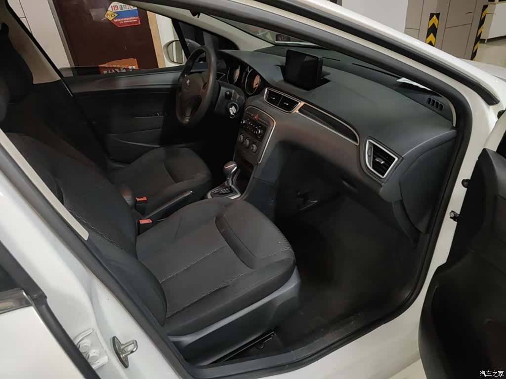 Peugeot 308, 2017 25