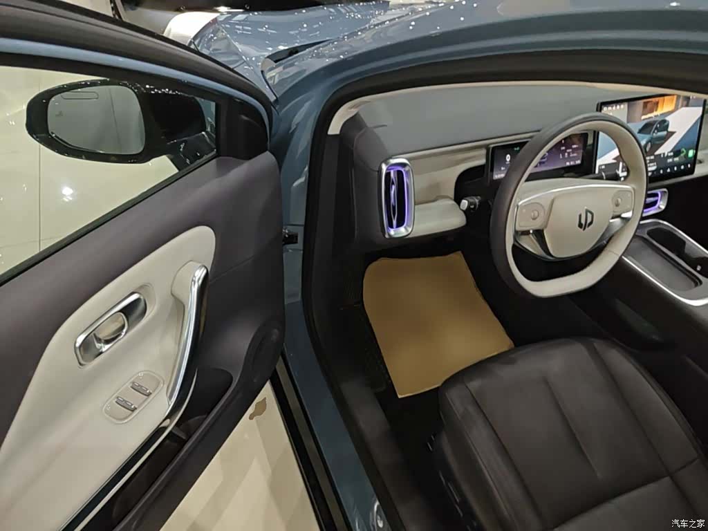Leapmotor B01, 2025 16