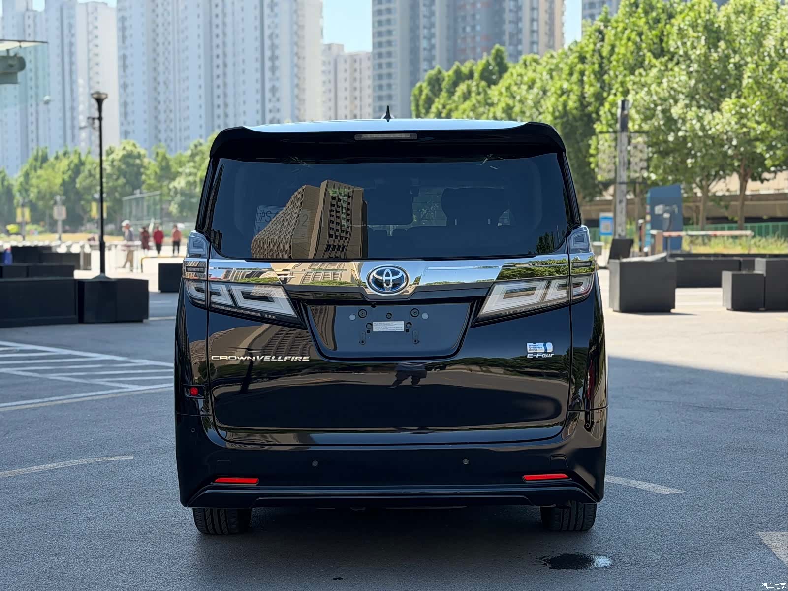 Toyota Vellfire, 2022 17