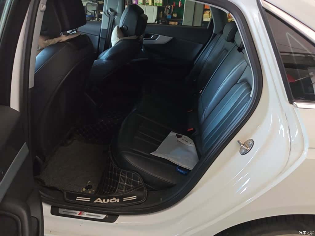 Audi A4L, 2022 17