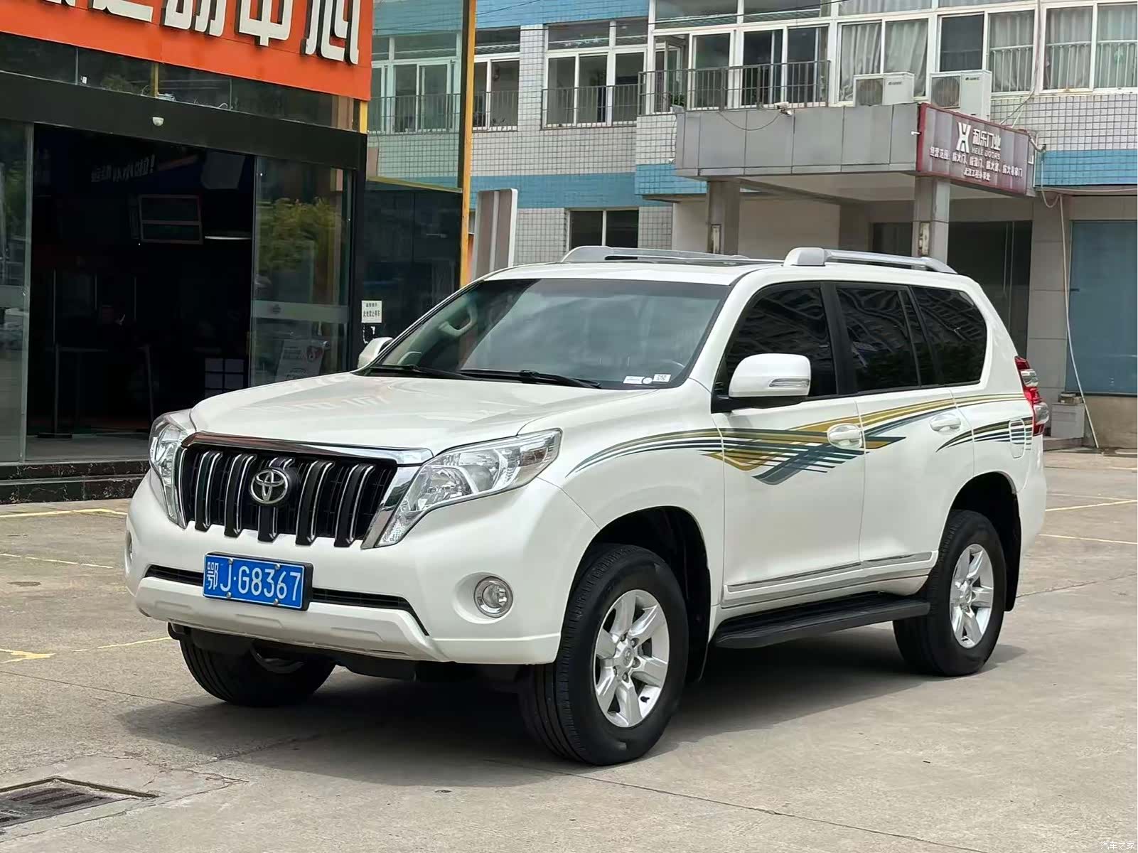 Toyota Prado, 2017 1