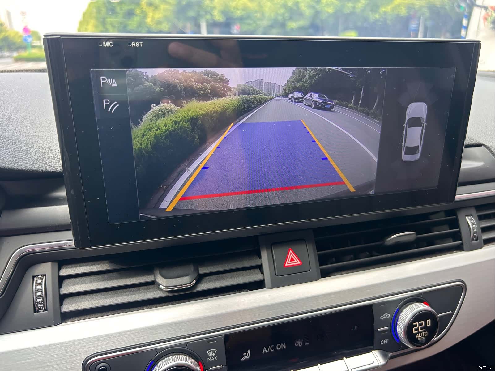 Audi A4L, 2018 15