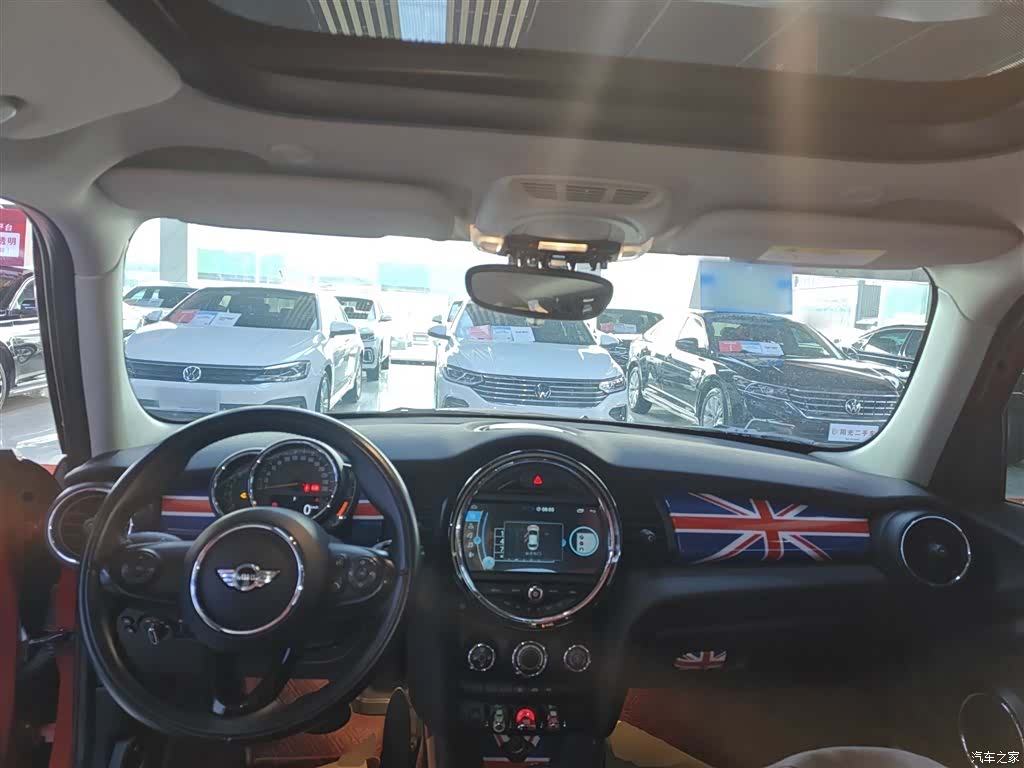 Mini ONE, 2018 6