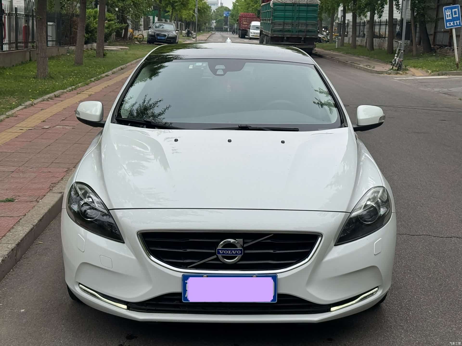 Volvo V40, 2015 2