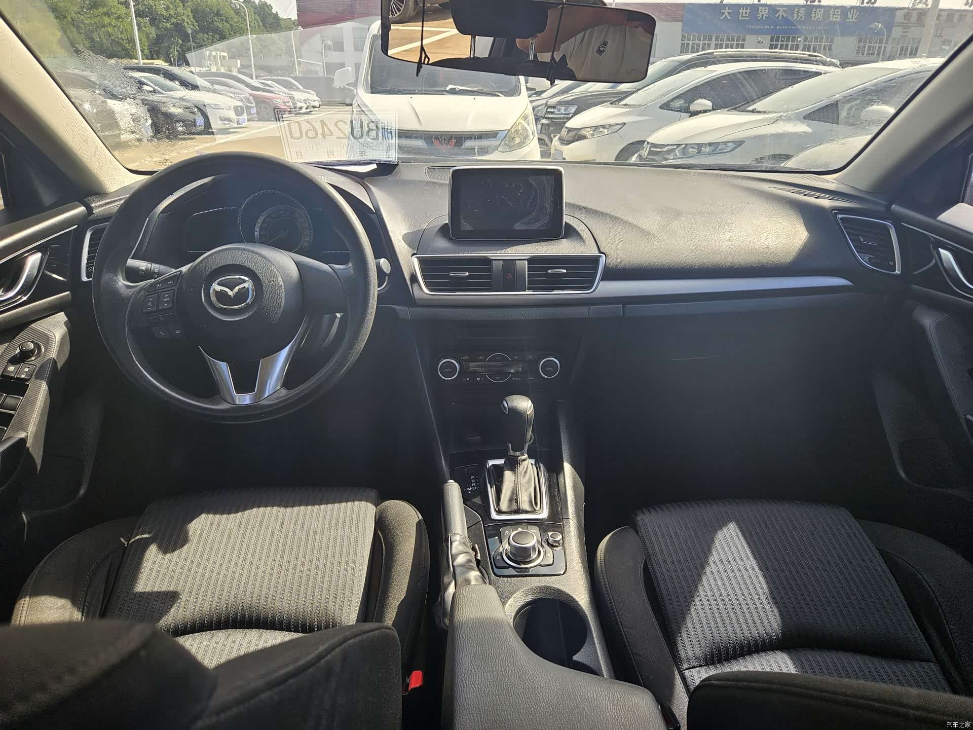 Mazda Mazda3, 2016 8