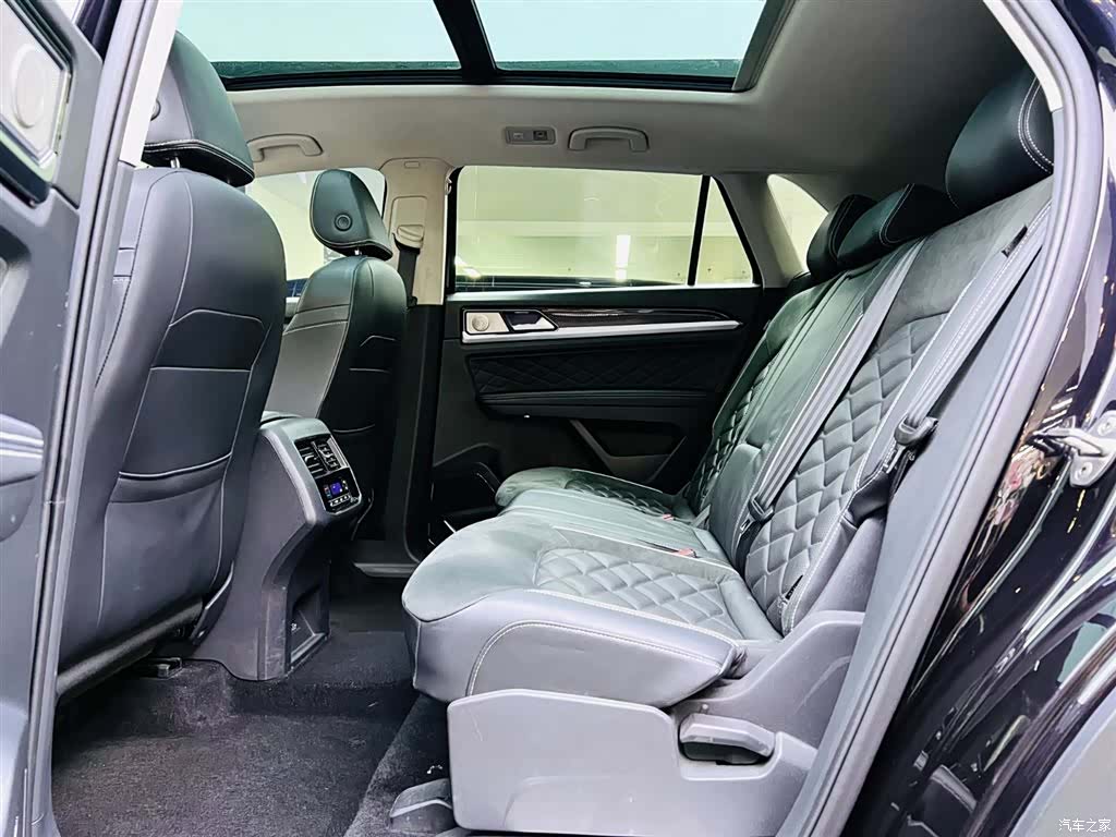 Volkswagen Teramont X, 2021 15