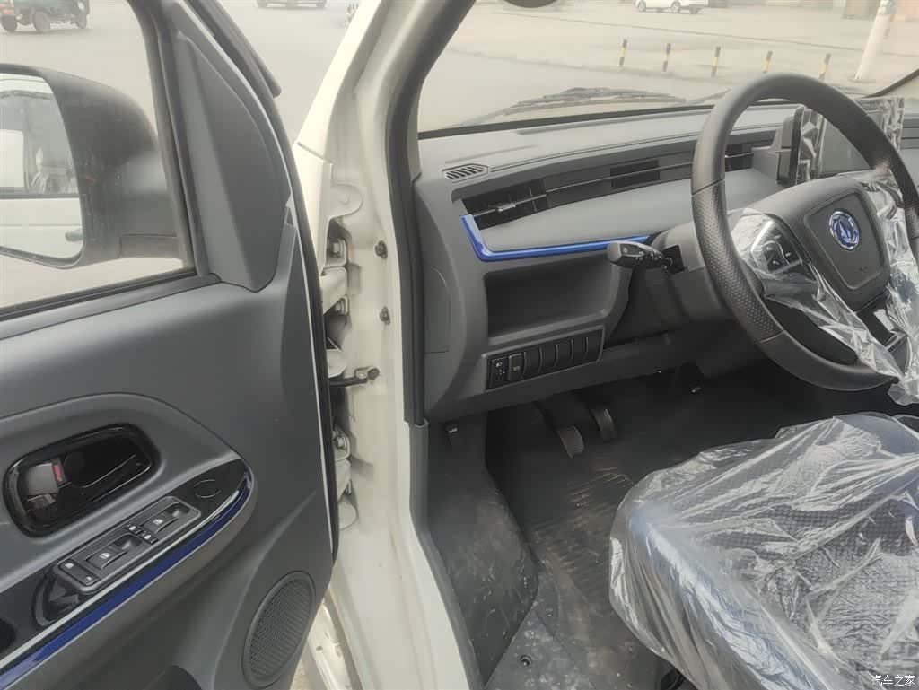 DongFeng EM27, 2025 16