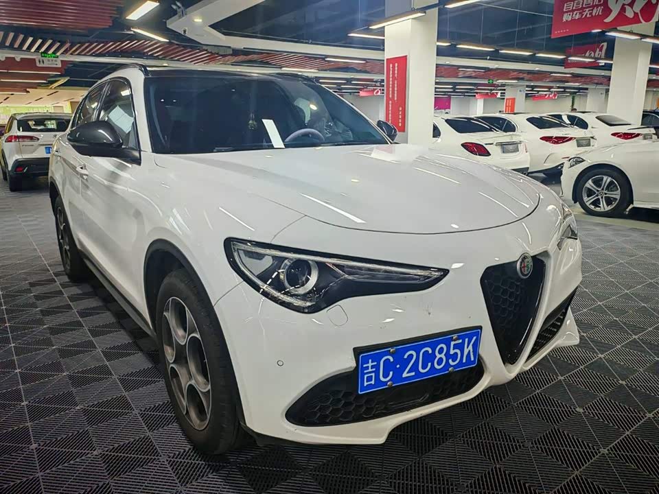 Alfa Romeo Stelvio Alfa Romeo Stelvio