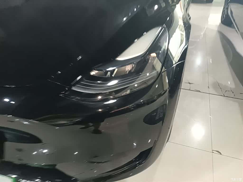 Tesla Model Y, 2023 24