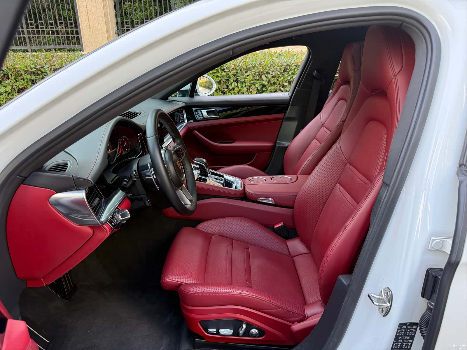 Porsche Panamera, 2018 11