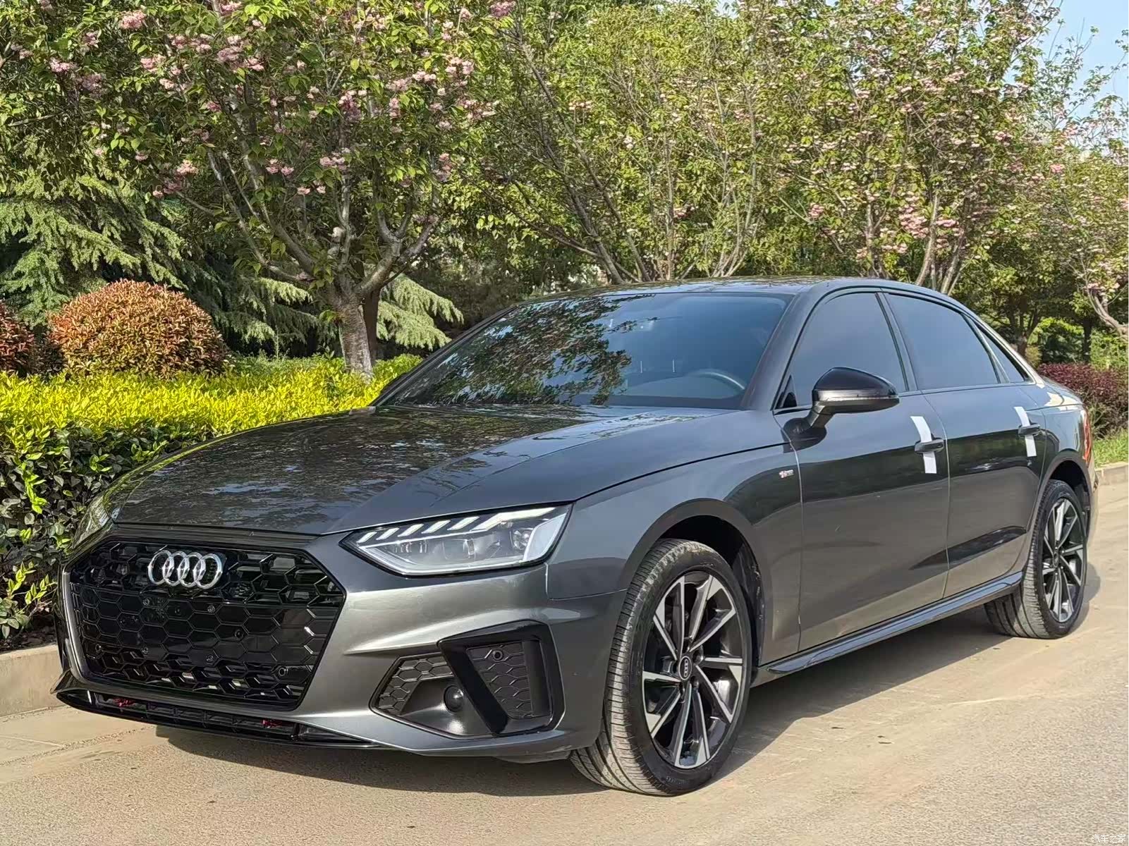 Audi A4L, 2023 1