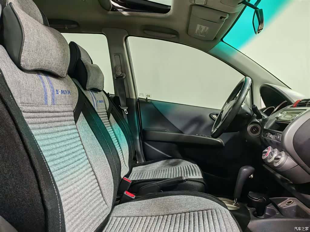 Honda Fit, 2007 8
