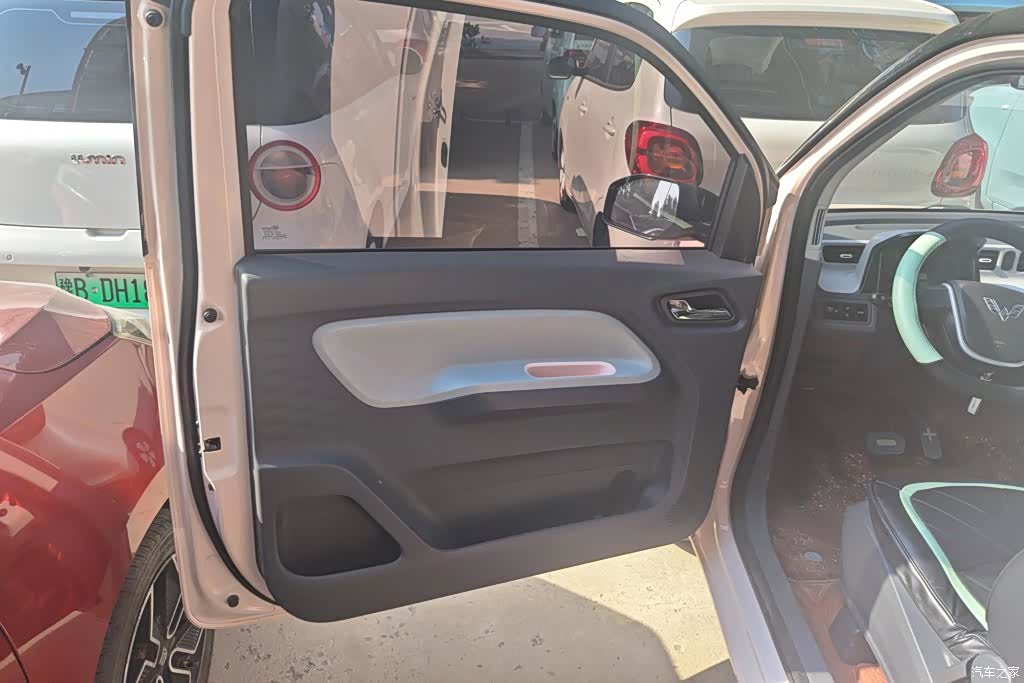 Wuling MINIEV, 2021 7