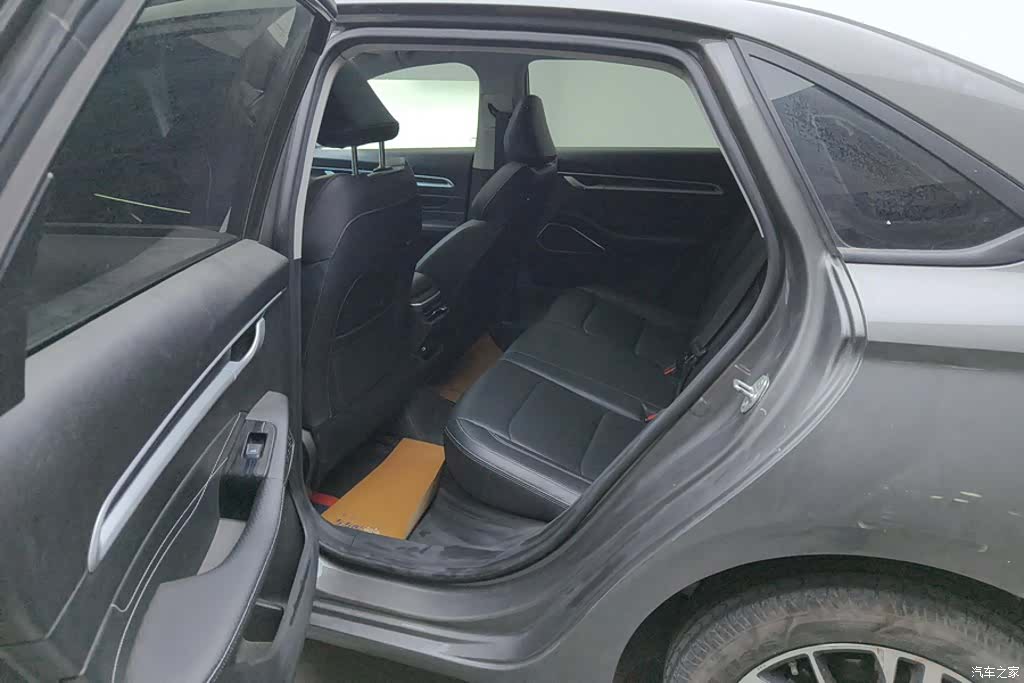 Geely Emgrand, 2024 11