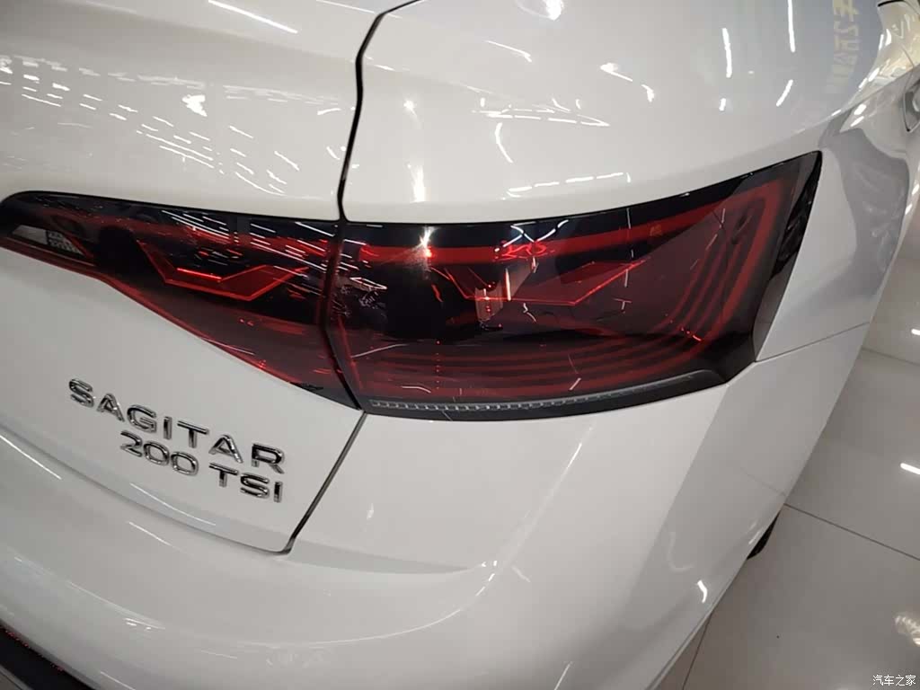 Volkswagen Sagitar, 2024 8
