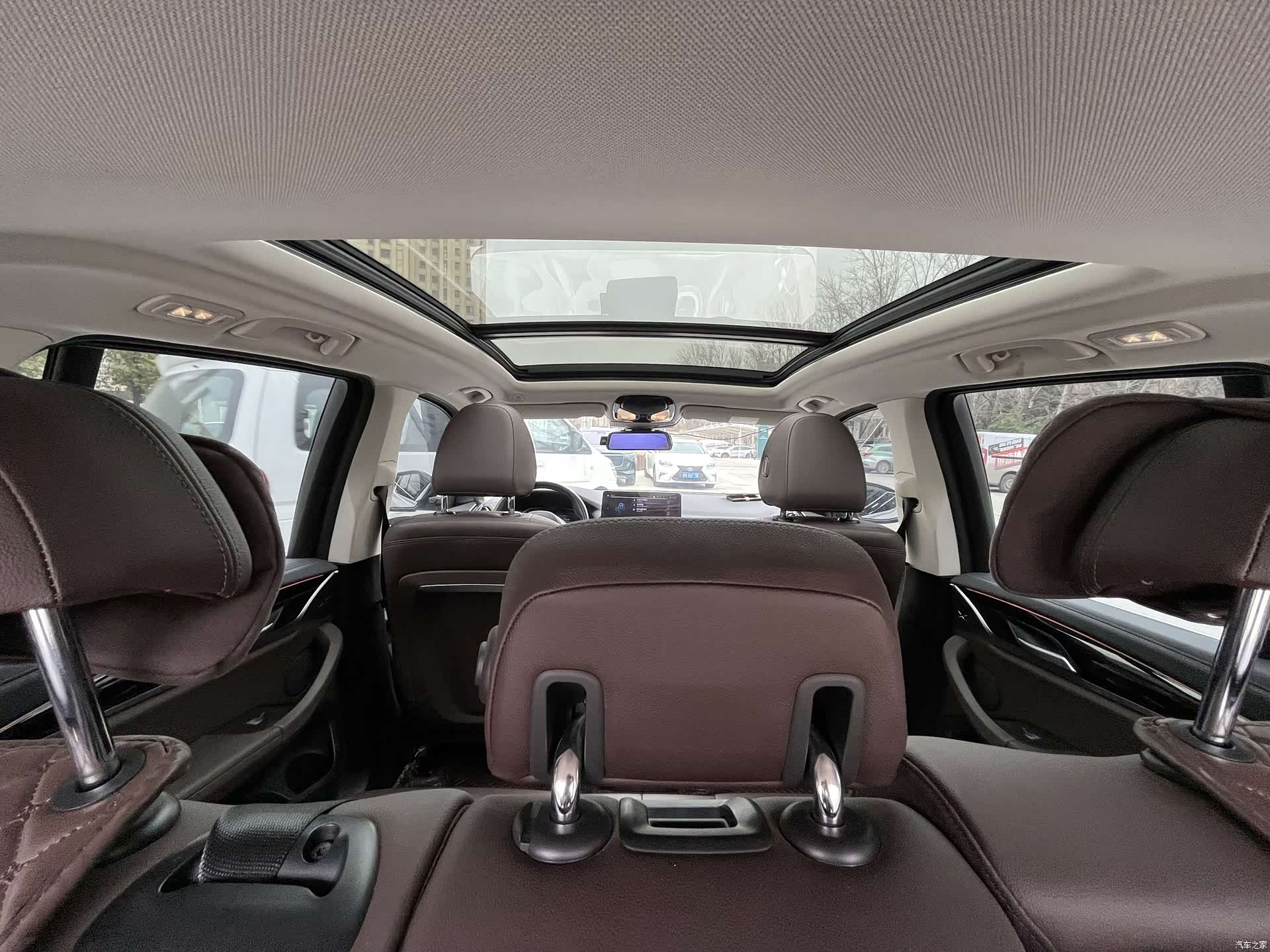 BMW iX3, 2021 все фото