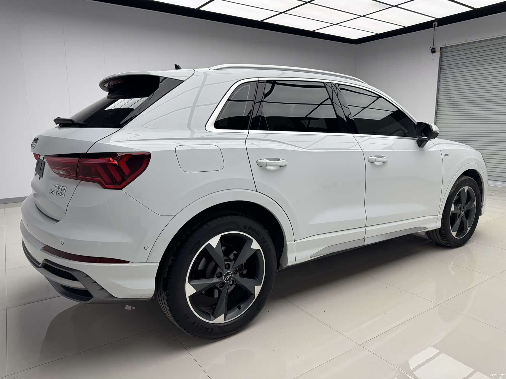 Audi Q3, 2022 6