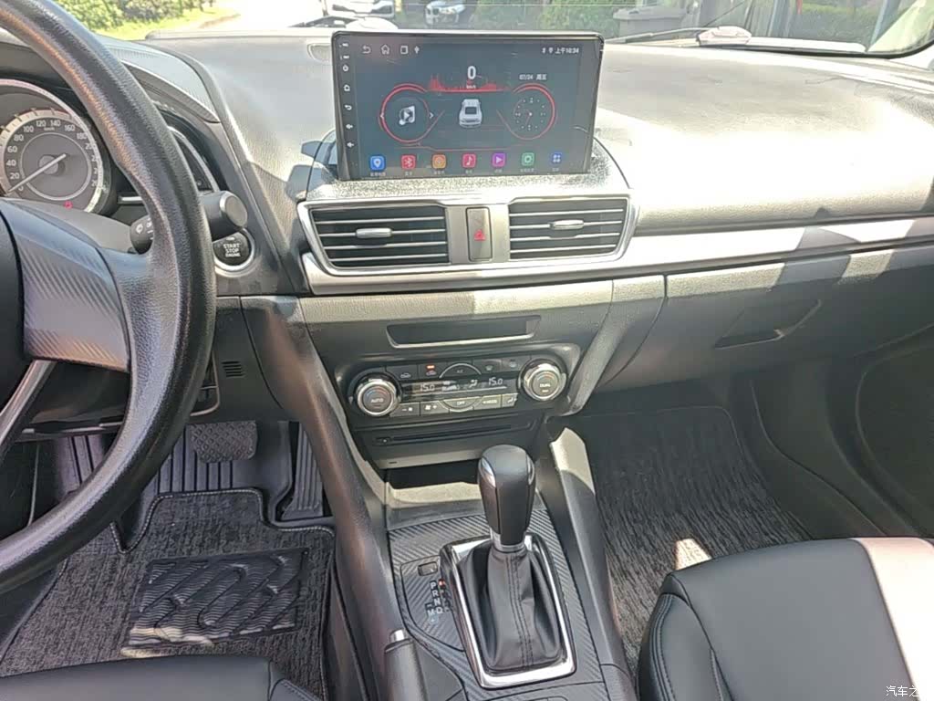 Mazda Mazda3, 2016 13