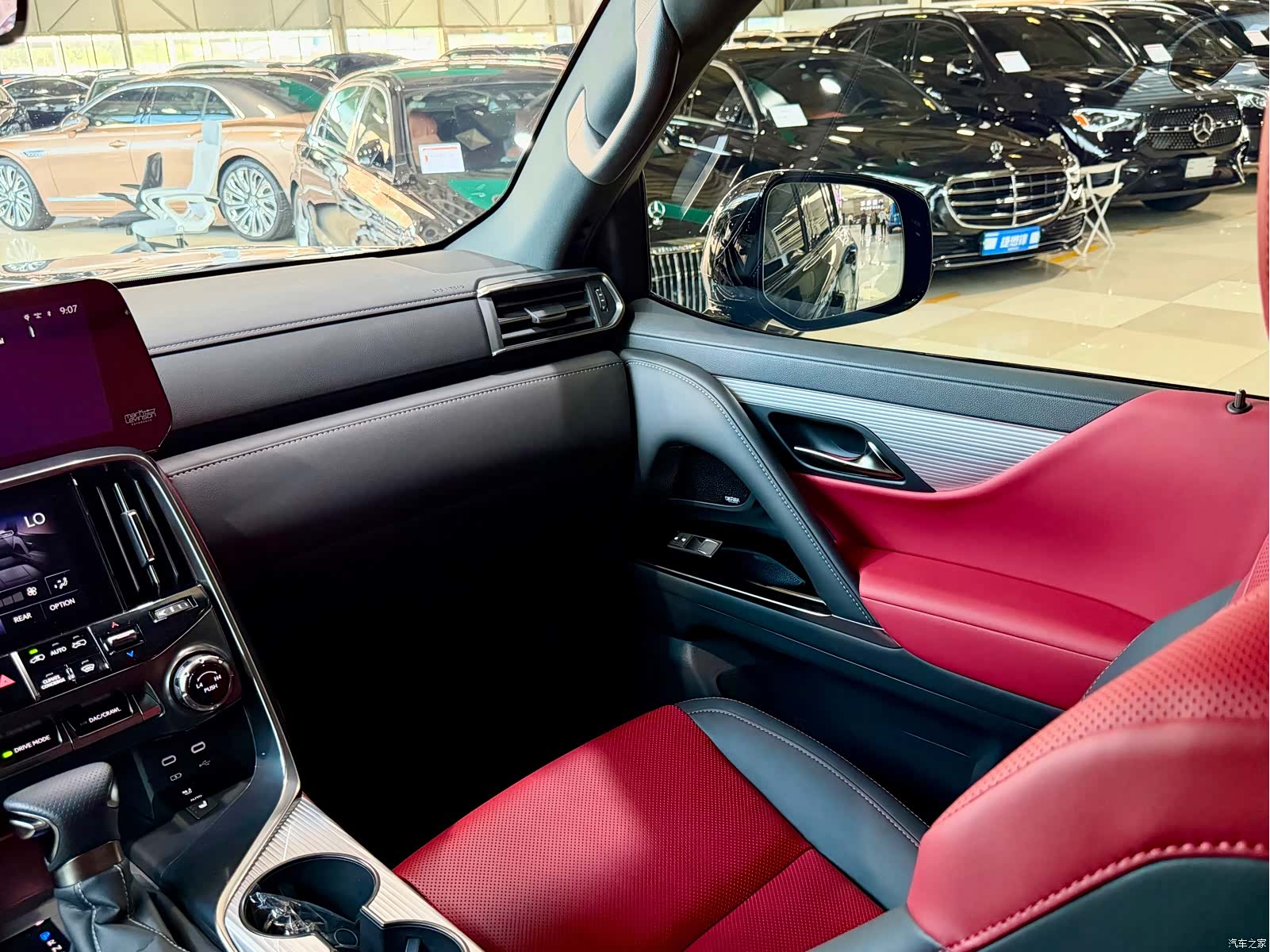 Lexus LX, 2026 21
