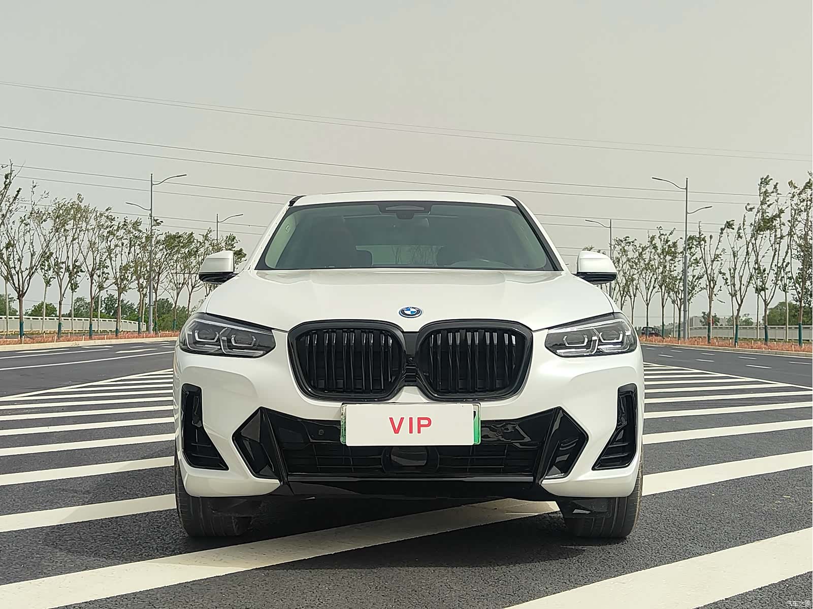 BMW iX3, 2024 2