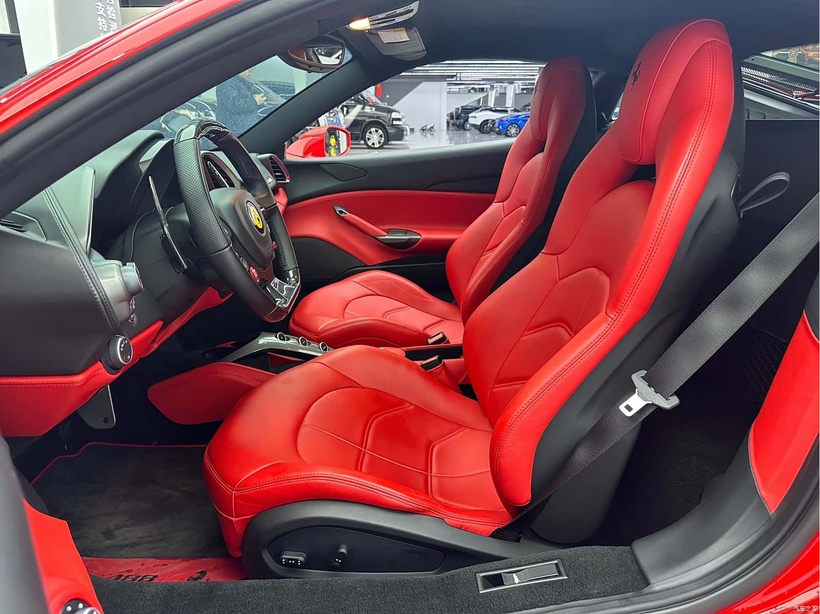 Ferrari 488, 2017 25