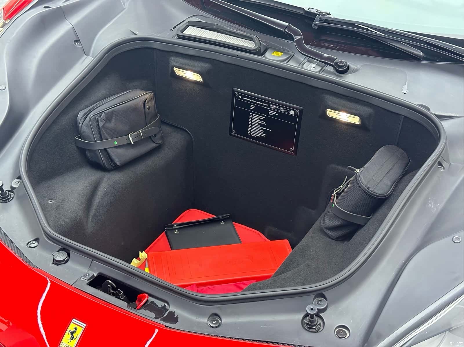 Ferrari 488, 2017 33