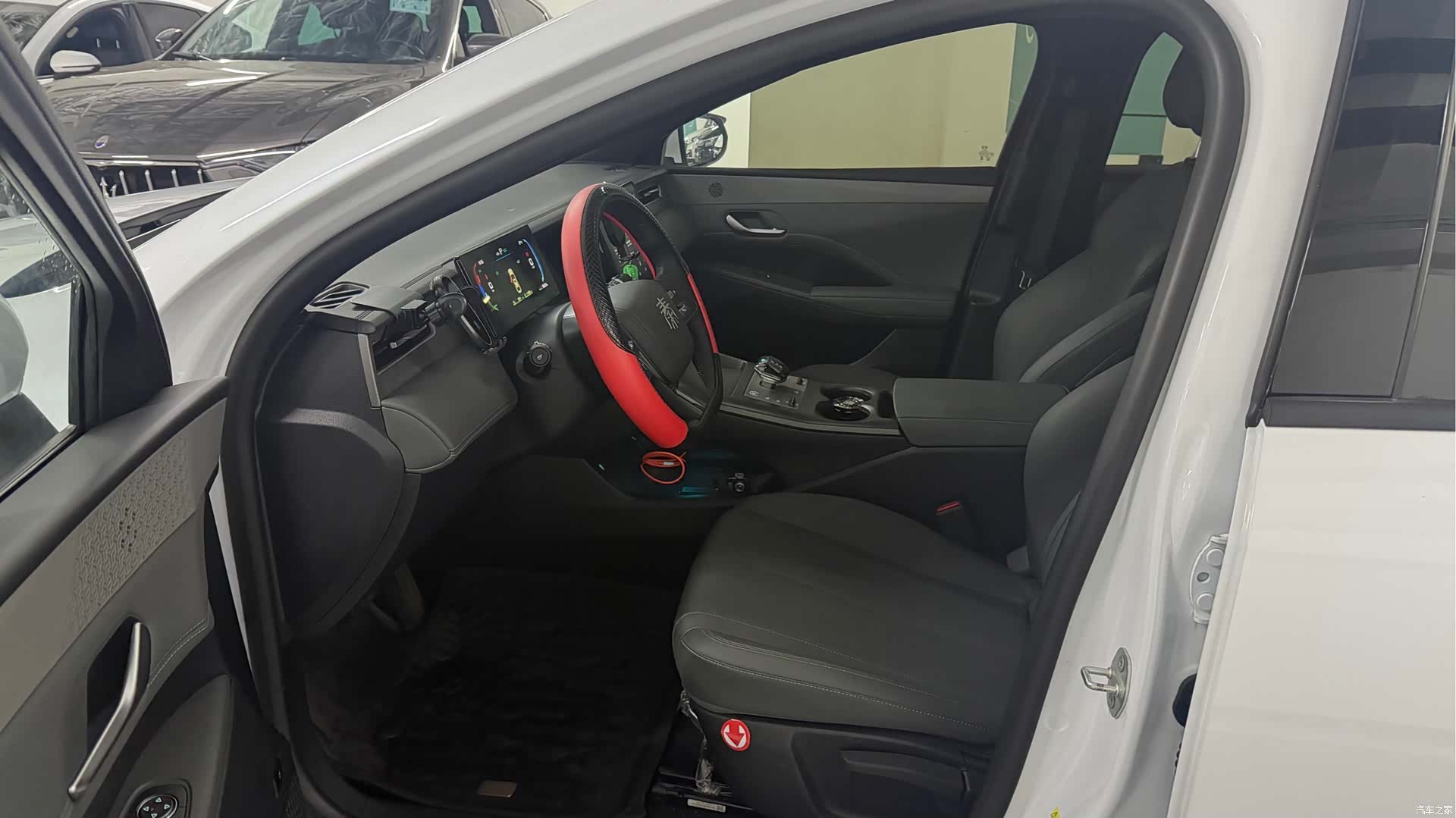 BYD Qin, 2025 10