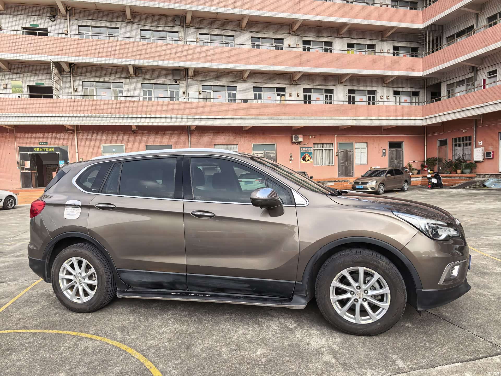 Buick Envision Plus, 2016 4