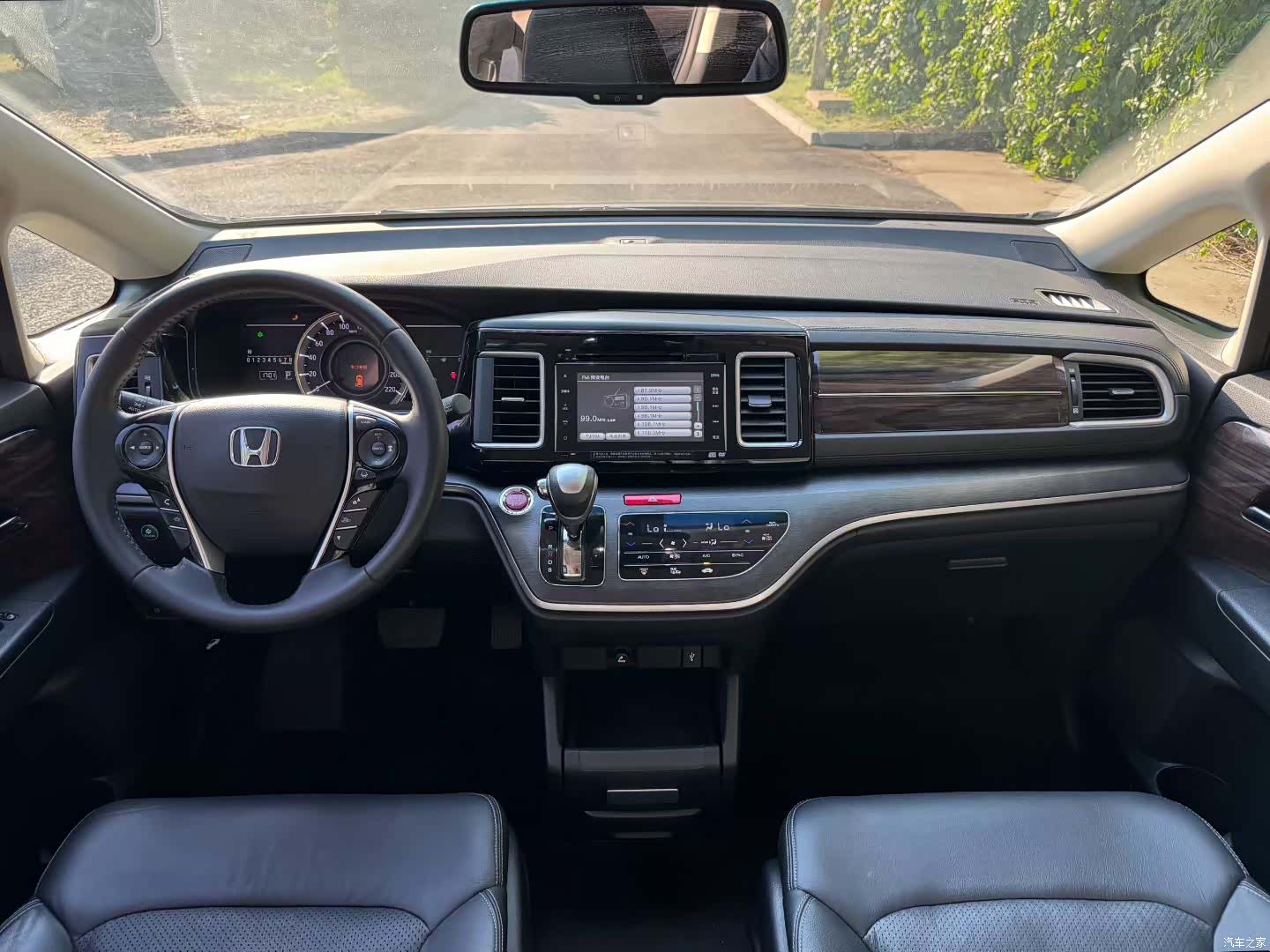 Honda Elysion, 2016 7