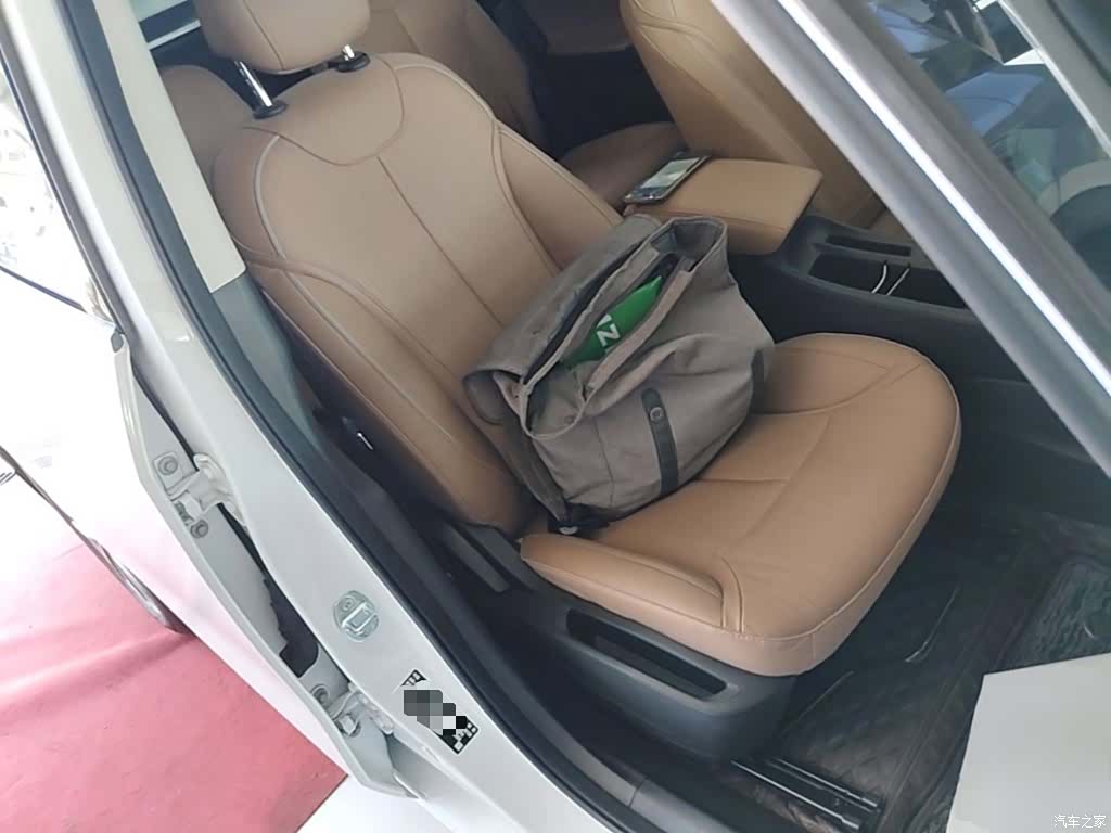 Buick GL6, 2023 25