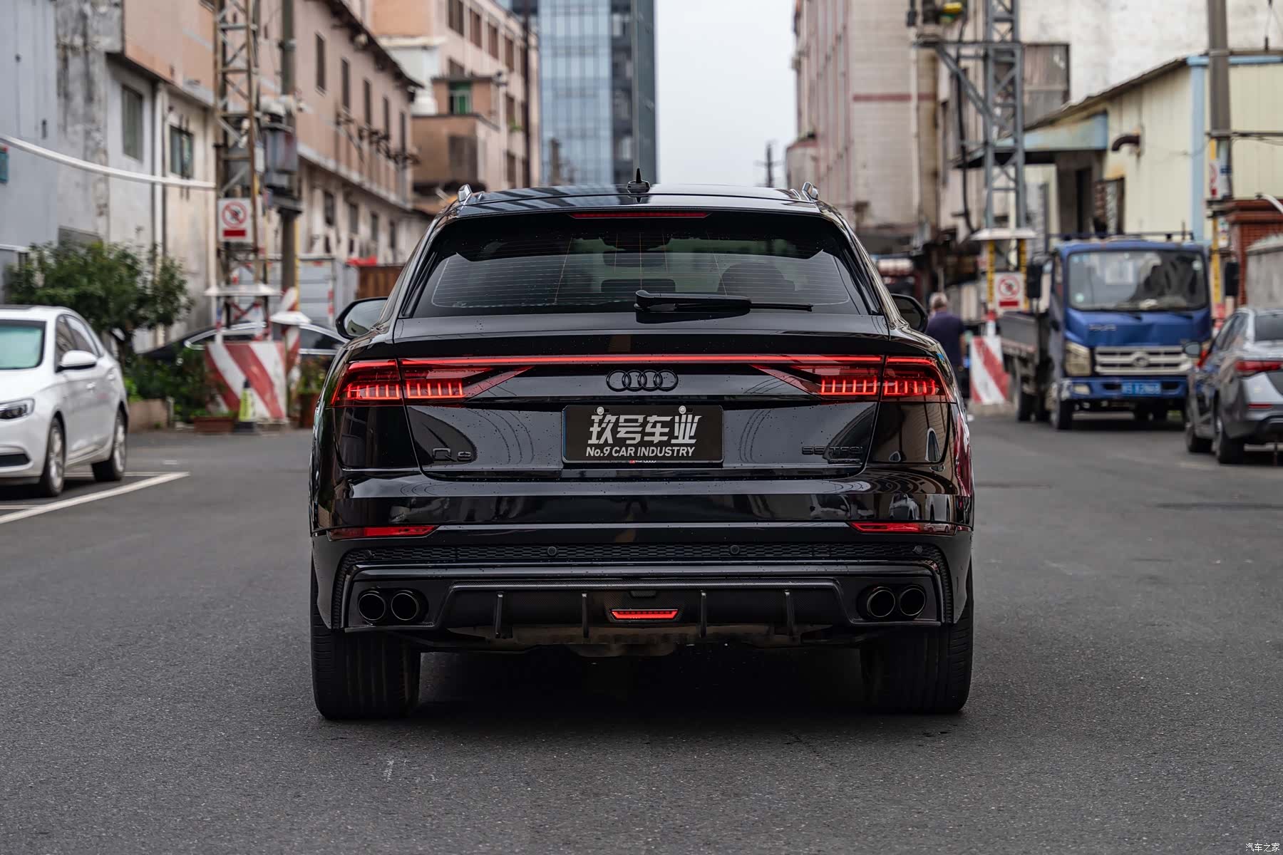 Audi Q8, 2020 4